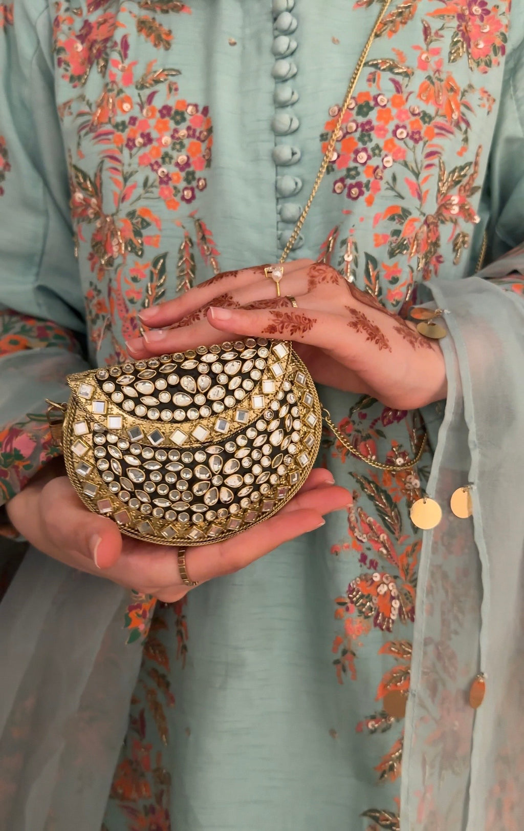 Golden metal clutch